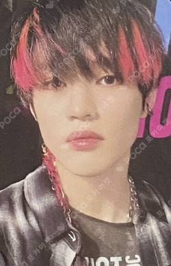 GLITCH ARCADE CENTER POP-UP STORE BINDER + PHOTO CARD SET