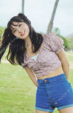 Twaii's Shop Trading Card