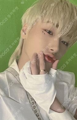 THE WORLD EP.1 : MOVEMENT TOKOPEDIA SAN photocard image