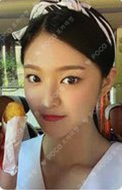 [12:00] D HyunJin photocard image