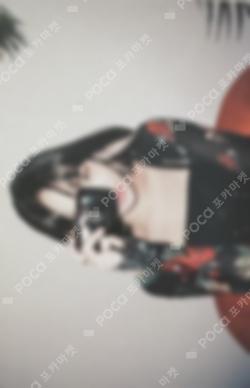 LE SSERAFIM KIM CHAEWON photocard image