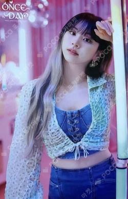 ONCE DAY TRADING CARD CHAEYOUNG photocard image