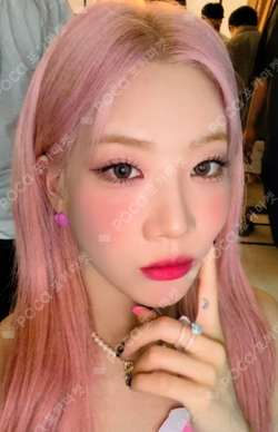 Pocamarket, LOONA Kim Lip Luminous First Press Limited KIMLIP Ver