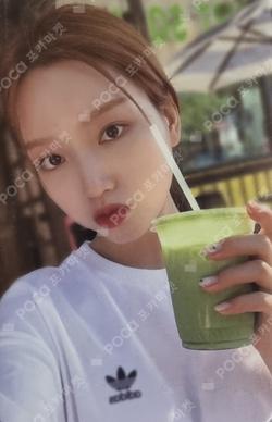 2022 LOONA 1st WORLD TOUR LOONATHEWORLD IN SEOUL TRADING CARD SET