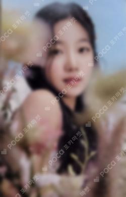 ANTIFRAGILE COMPACT Ver. Naver Shopping Live KAZUHA photocard image
