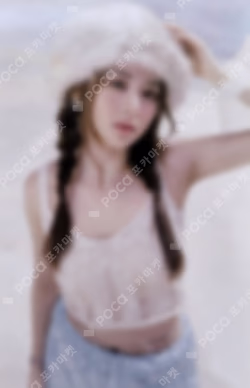 ANTIFRAGILE COMPACT Ver. Naver Shopping Live HUH YUNJIN photocard image