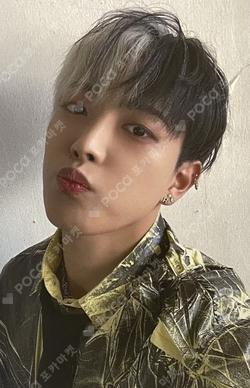 ATEEZ HONGJOONG photocard image