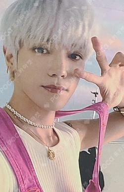 NCT 127: WELCOME TO MY CITY PHONE CASE & PHOTO CARD SET TAEYONG photocard image