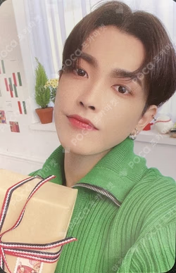 ATEEZ X EVERLINE POP-UP STORE ATINY ROOM TRADING CARD