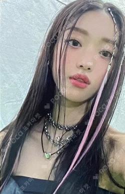 SELFISH KiT YooA photocard image