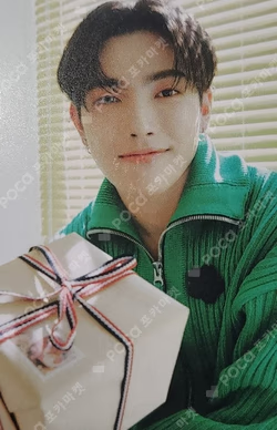 ATEEZ X EVERLINE POP-UP STORE ATINY ROOM LUCKY DRAW