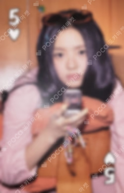 NewJeans 2023 SEASON’S GREETINGS