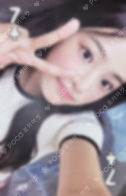 NewJeans 2023 SEASON’S GREETINGS