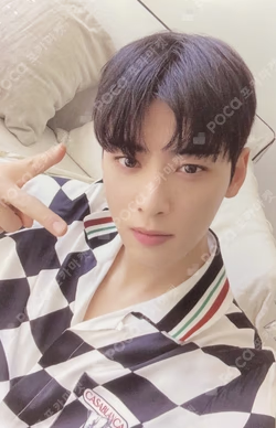 DICON BOY ISSUE N.1 CHA EUNWOO happyday