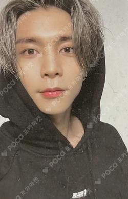 2 Baddies HOODIE JOHNNY photocard image