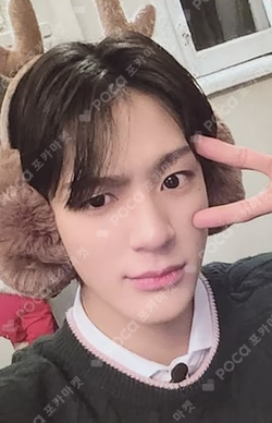 2022 PINK CHRISTMAS PHOTO CARD RANDOM PACK