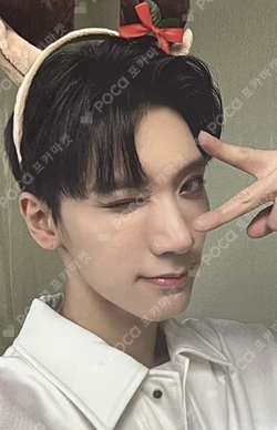 2022 PINK CHRISTMAS PHOTO CARD RANDOM PACK