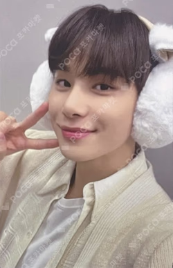 2022 PINK CHRISTMAS PHOTO CARD RANDOM PACK