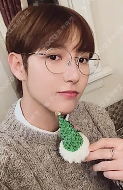 2022 PINK CHRISTMAS PHOTO CARD RANDOM PACK