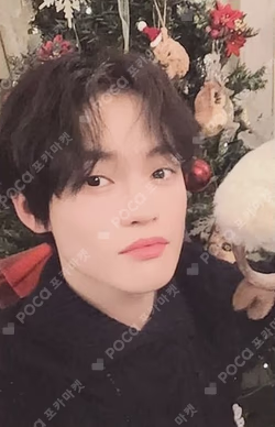 2022 PINK CHRISTMAS PHOTO CARD RANDOM PACK