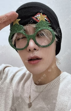 2022 PINK CHRISTMAS PHOTO CARD RANDOM PACK