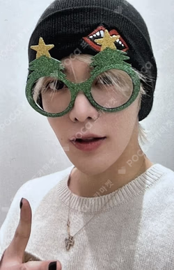 2022 PINK CHRISTMAS PHOTO CARD RANDOM PACK