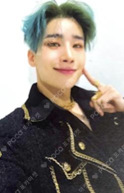 VOICE : The future is now  SEUNGWOO photocard image