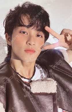 2022 Winter SMTOWN : SMCU PALACE (Membership Card Ver.)