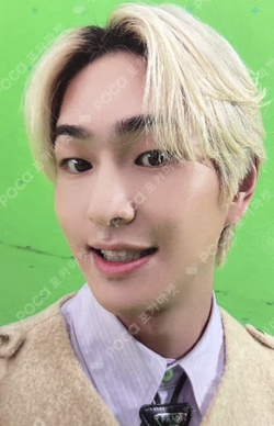 2022 Winter SMTOWN : SMCU PALACE (Membership Card Ver.)