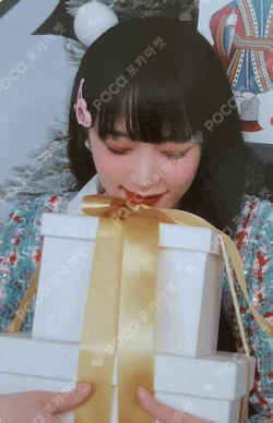 YENA in winterland  TRADING CARD 9