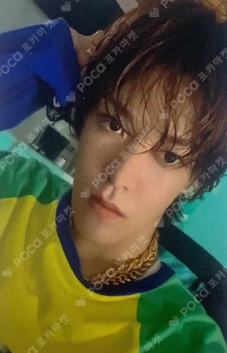 2 Baddies NCT 127 X Peaches. Pop-up @ D8NE STORE T-SHIRT / CAP YUTA photocard image