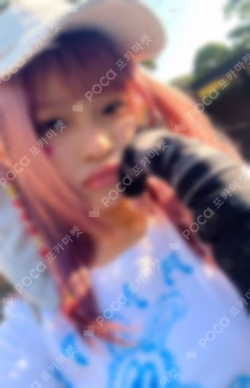 ‘OMG’ Weverse Albums ver.