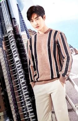 Season Greeting 2017 SUHO photocard image