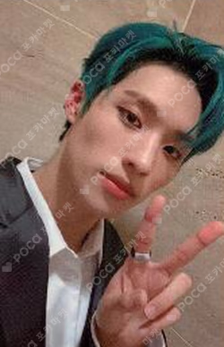DISHARMONY : STAND OUT YIZHIYU KEEHO photocard image