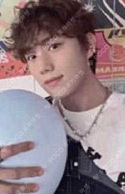 2022 P1Harmony SEASON’S GREETINGS APPLEMUSIC INTAK photocard image