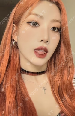 2022 LOONA 1st WORLD TOUR LOONATHEWORLD IN SEOUL PHOTO BOOK