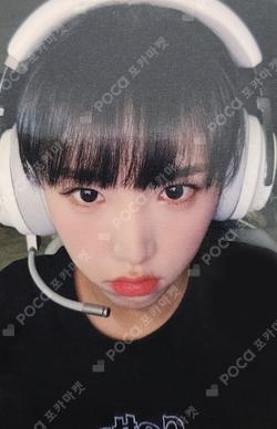 Love War APPLEMUSIC LUCKY DRAW YENA photocard image