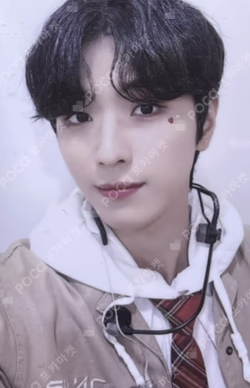 2022 C9 Christmas WHOSFAN LUCKY DRAW YONGHEE photocard image