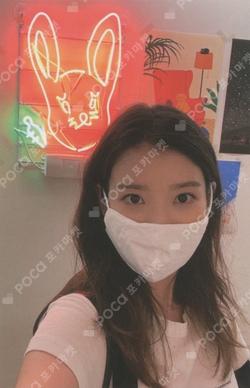 IU 13TH ANNIVRSARY MD for UAENA 4th PHOTOCARD HOLDER SET