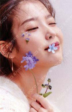 [The Present I] PHOTO CARD SET IU photocard image