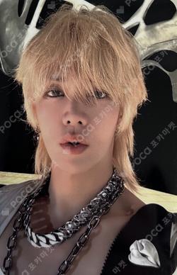 2 Baddies '질주' STREET ACRYLIC STAND KEY RING