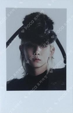 GOAT (Greatest Of All Time) IN THE KEYLAND SLING BAG Key photocard image