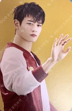 SHINee MINHO photocard image
