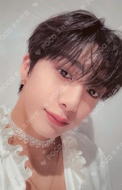 REASON WHOSFAN LUCKY DRAW HYUNGWON photocard image