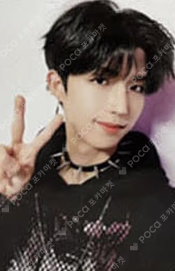 Hello, world! JYP SHOP JunHan photocard image