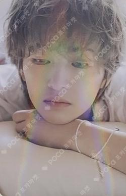 SHINee ONEW photocard image