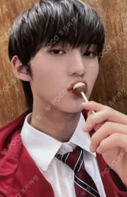 Love Never Dies MAKESTAR HWI photocard image