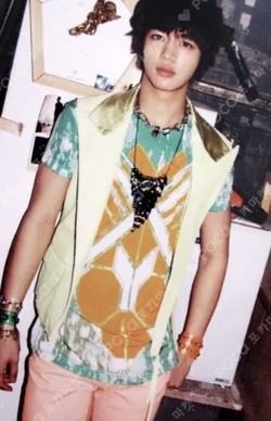Replay MINHO photocard image