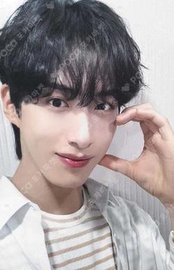 MALUS SOUNDWAVE LUCKYDRAW XION photocard image