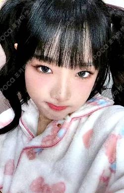 Love War EVERLINE YENA photocard image